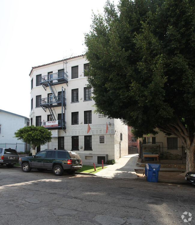 Building Photo - Oxford Collection Apartments