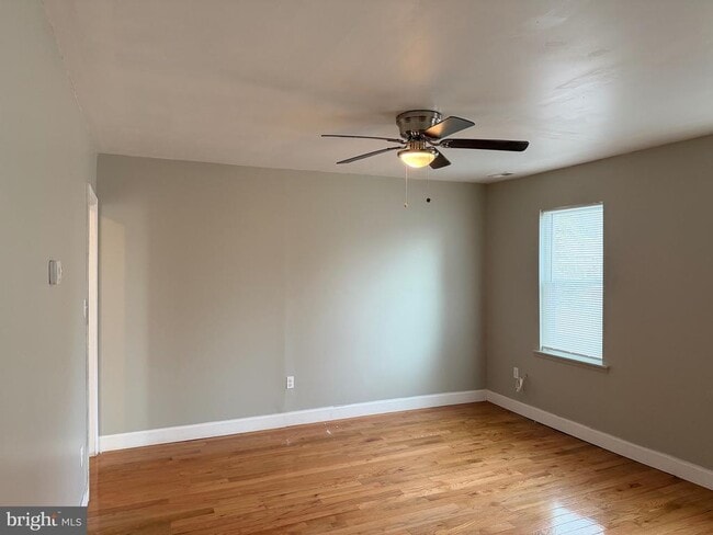 Building Photo - 5906 Benton Heights Ave