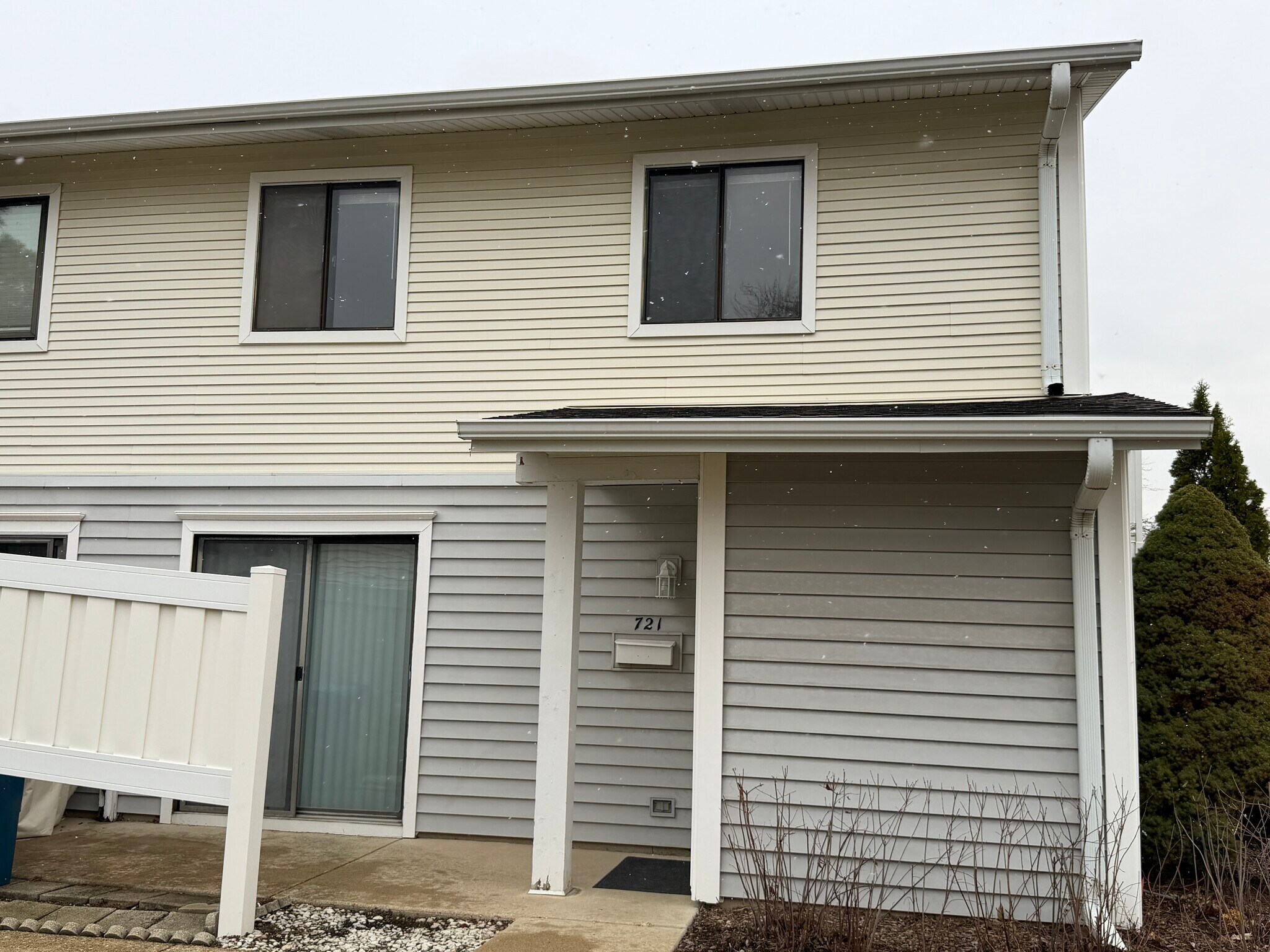 Building Photo - 721 Sunfish Pt