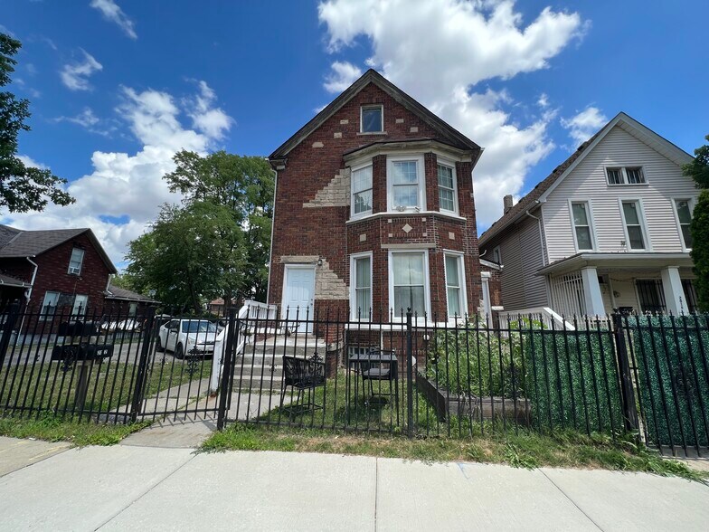 Building Photo - 2020 24th St