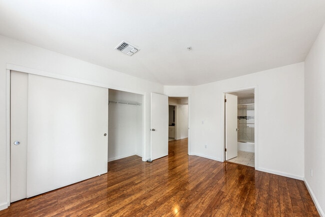Building Photo - 979 Asilomar Terrace