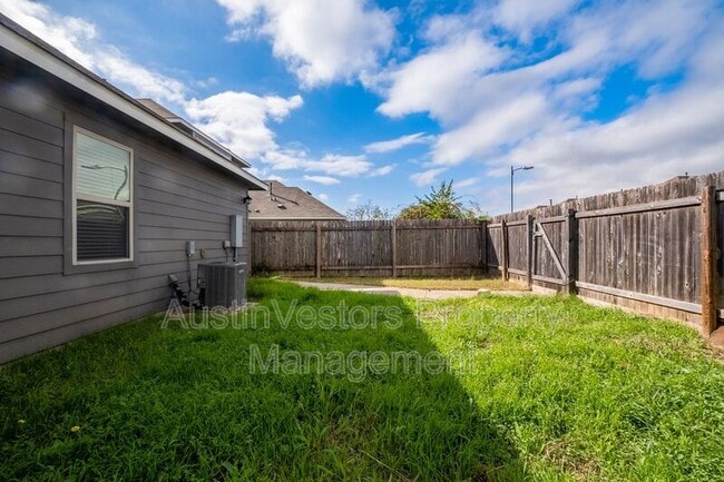 Building Photo - 4614 Esper Ln