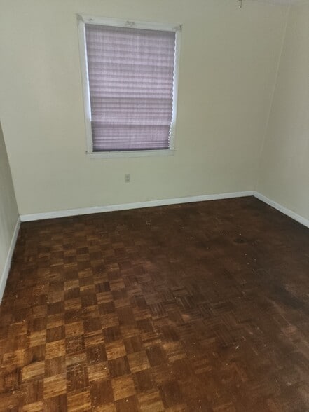 Building Photo - 6356 Buttonwood Dr