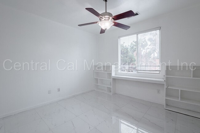 Building Photo - 4 Bedroom/3 Bath Home with Paid Solar - $3295 Per Month!