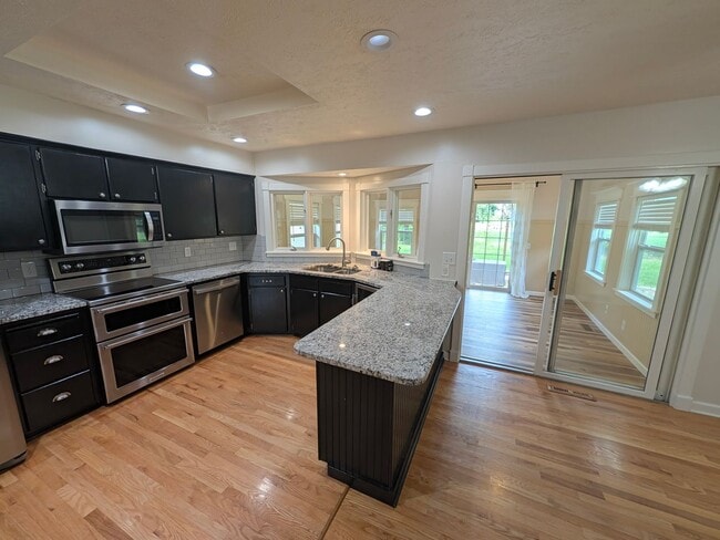 Building Photo - 808 Leprechaun Ln