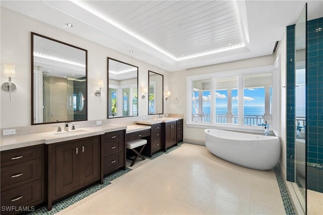 Building Photo - 1270 Gulf Shore Blvd S