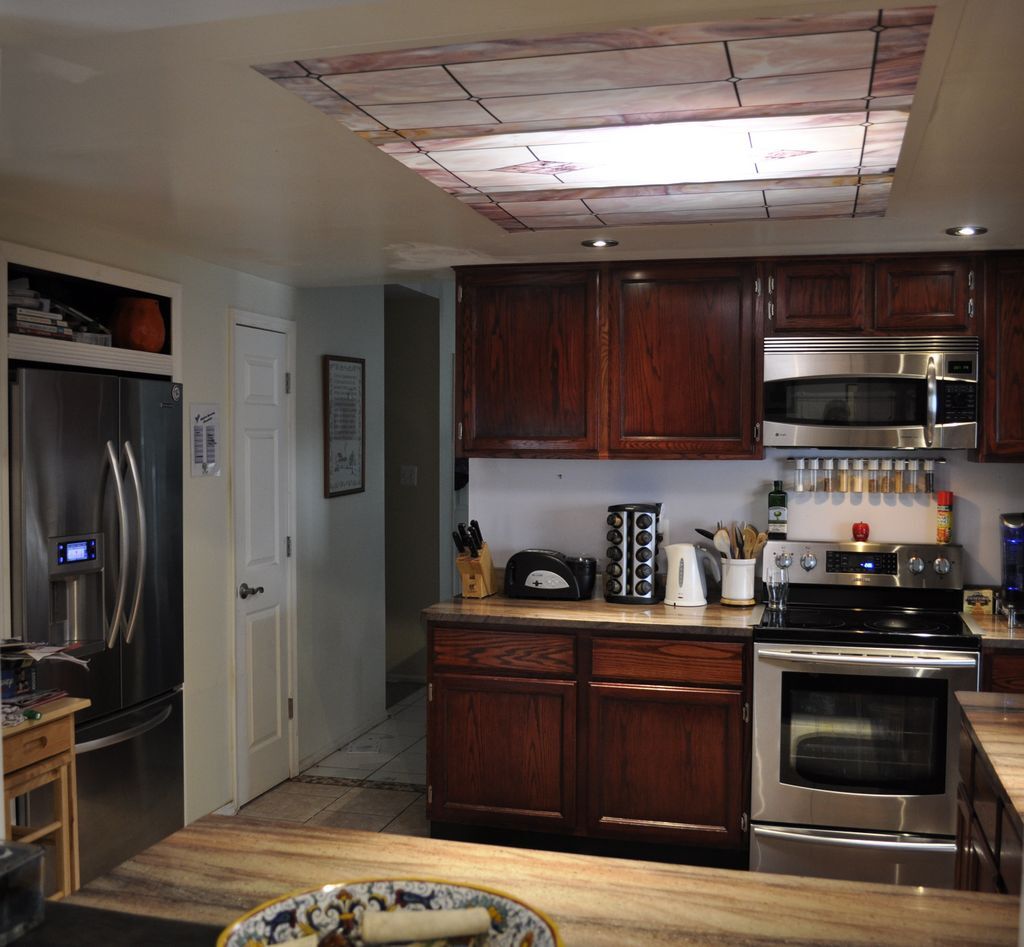 Kitchen stove side - 760 Sugarland Run Drive