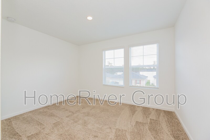Building Photo - 4966 Bramante Dr