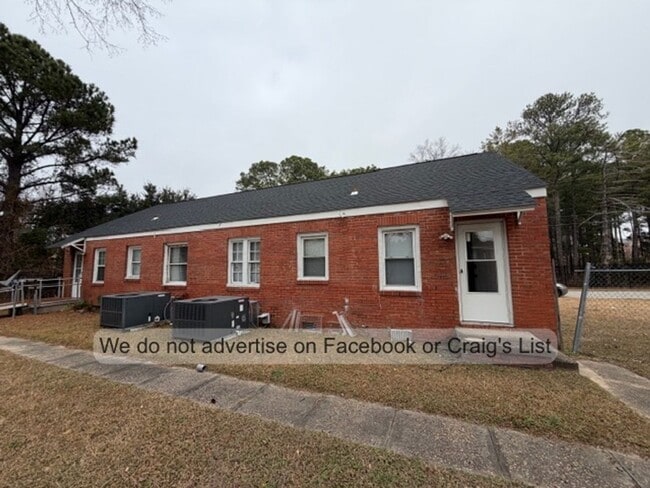 Building Photo - Blake Street &amp; Facility Drive Duplex