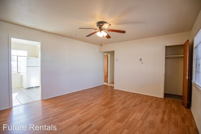 Building Photo - 3 br, 2 bath House - 1010 Dexter