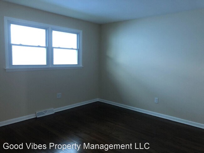 Building Photo - 2 br, 1 bath House - 166 Linden Ave