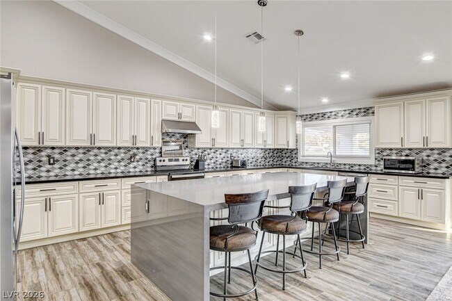 Building Photo - 5353 Dorrell Ln