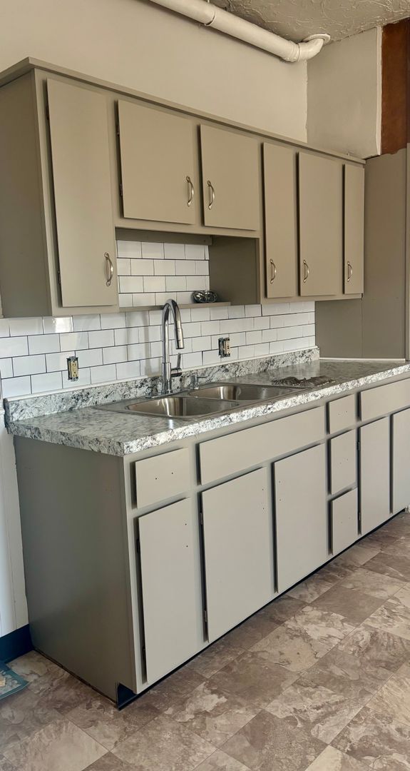Building Photo - Duplex For Rent