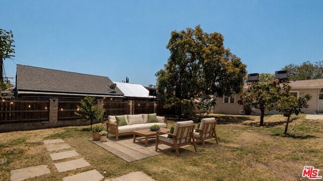 Building Photo - 5126 Windermere Ave