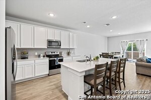 Building Photo - 515 Bella Rosa Trl