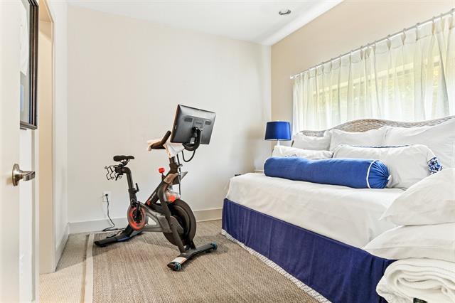 Building Photo - 4111 Newton Ave