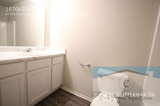 Building Photo - 3801 Glitterman Dr