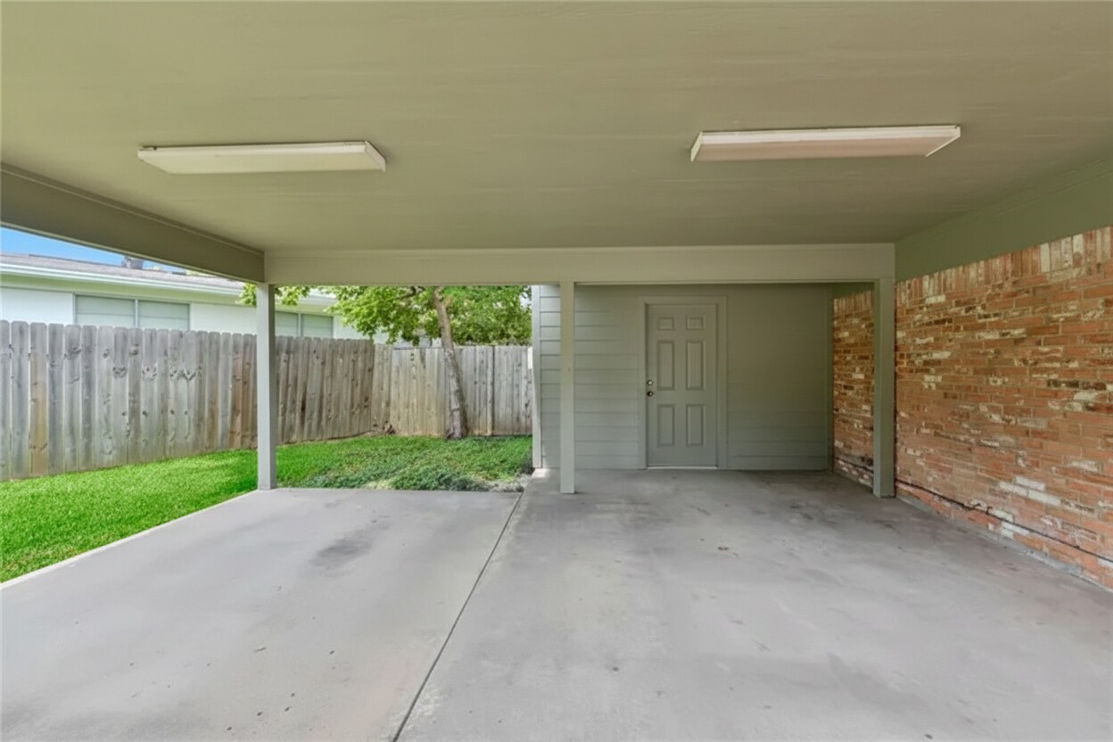 2 car carport. AC'd enclosed exterior room. - 604 Avondale Ave