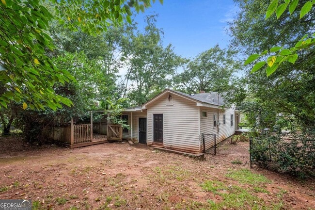 Building Photo - 209 N Lee St