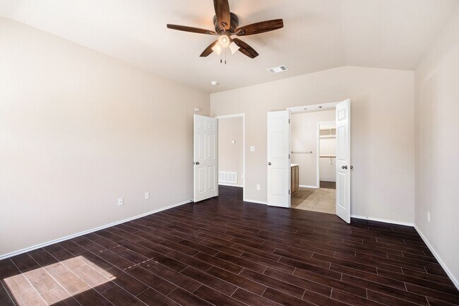 Building Photo - 3 Bedroom, 2 Bath Home in the Village of Berry Creek