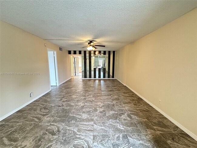 Building Photo - 403 NW 68th Ave