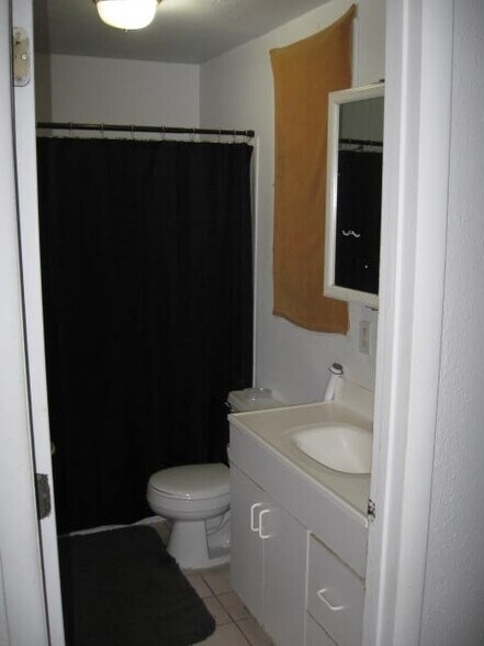 Building Photo - 155 S Hawkes Ct