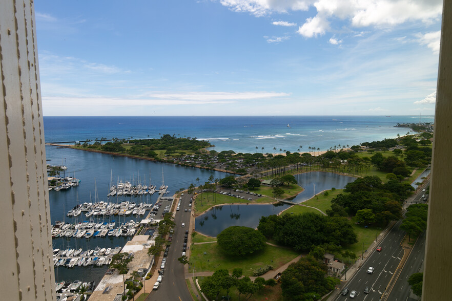 Building Photo - 1600 Ala Moana Blvd