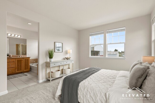 Building Photo - 7002 Santero Way