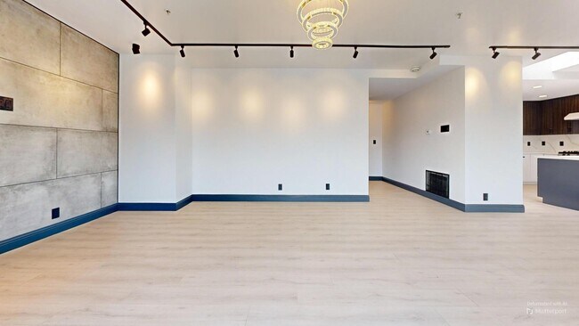 Building Photo - 711 La Playa St