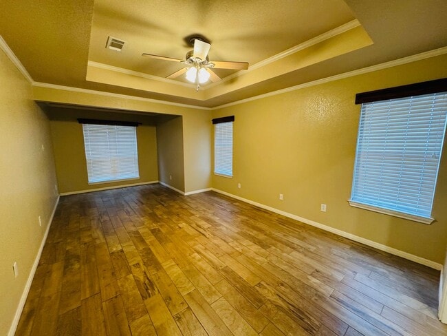 Building Photo - Beautiful China Spring Home