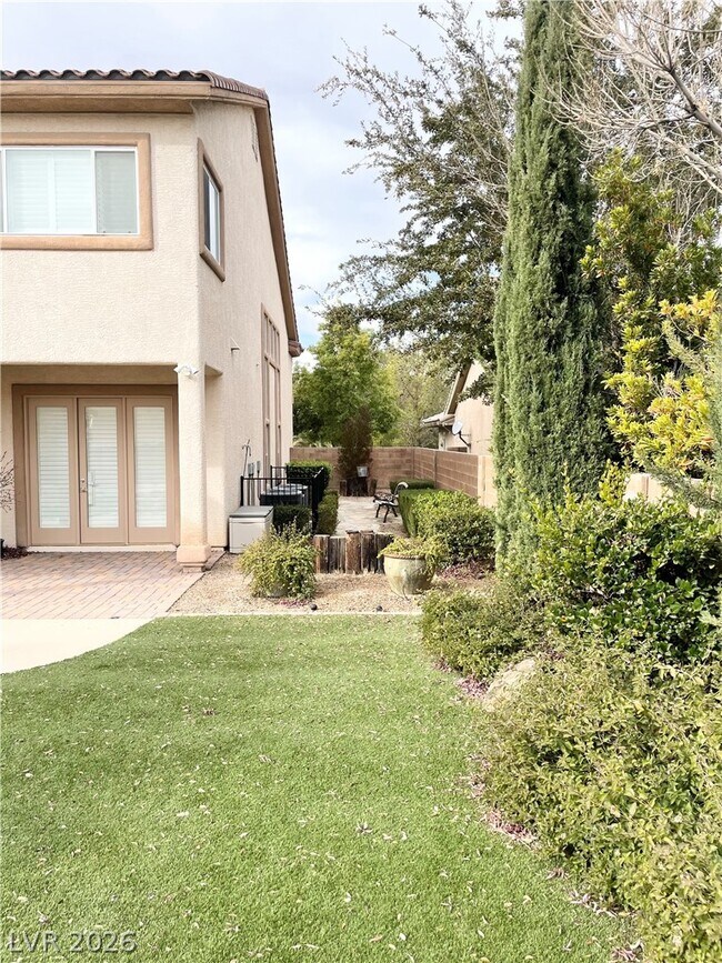 Building Photo - 10674 San Bellacova Ct