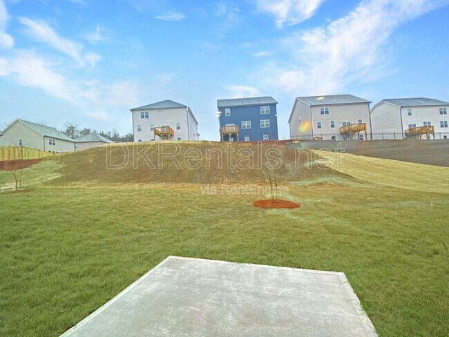 Building Photo - 273 Summerwood Ln