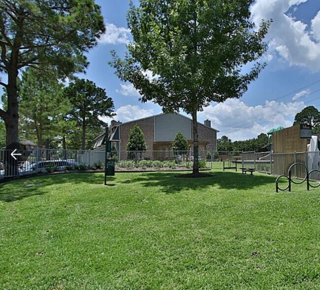 Building Photo - 2203 Place Rebecca Ln