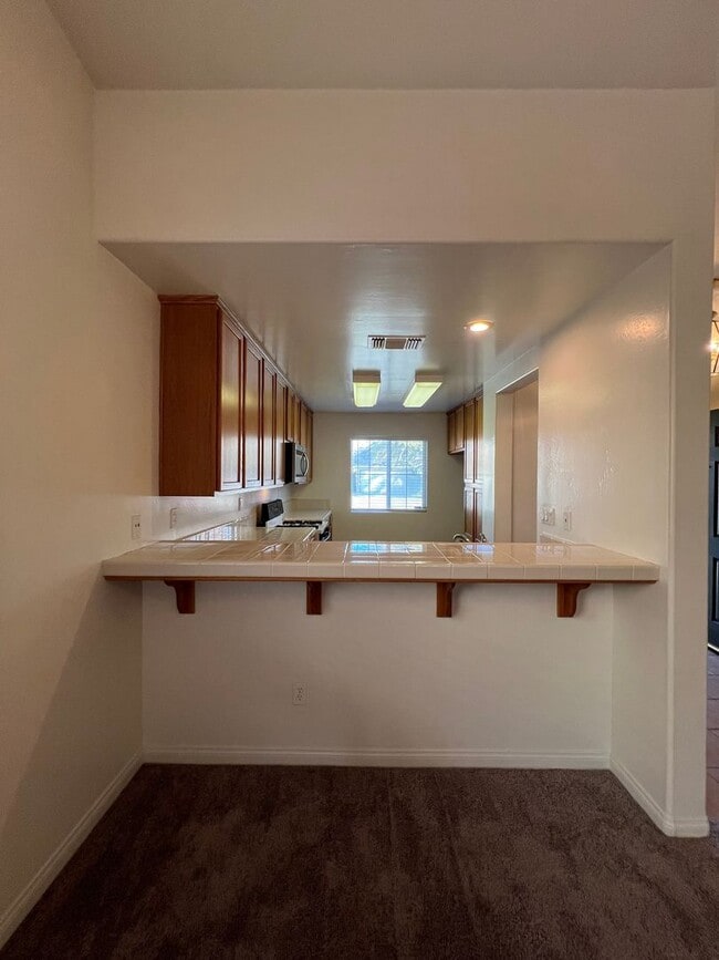 Building Photo - 6615 Silver Moon Dr