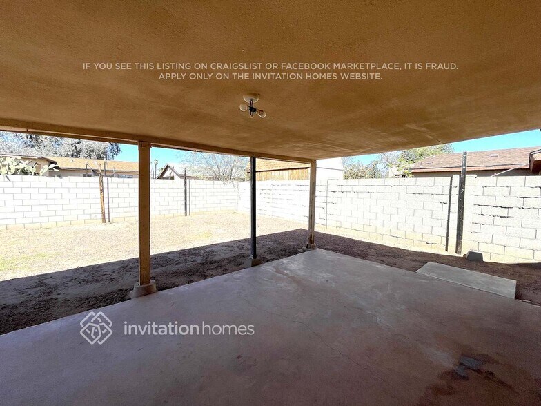 Building Photo - 5540 W Berkeley Rd