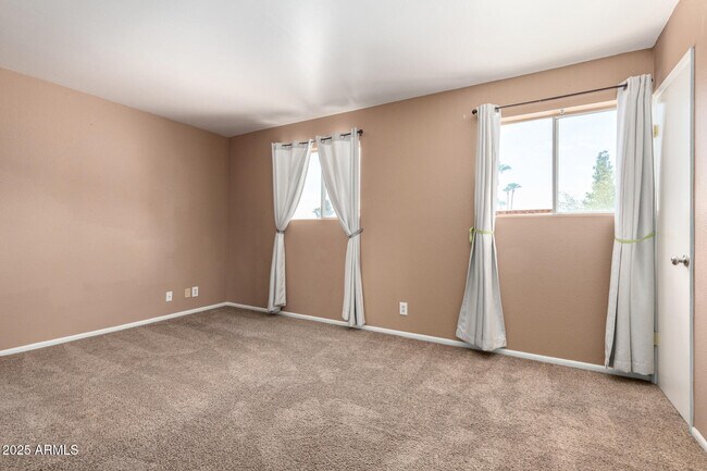 Building Photo - 17014 E Calle Del Oro