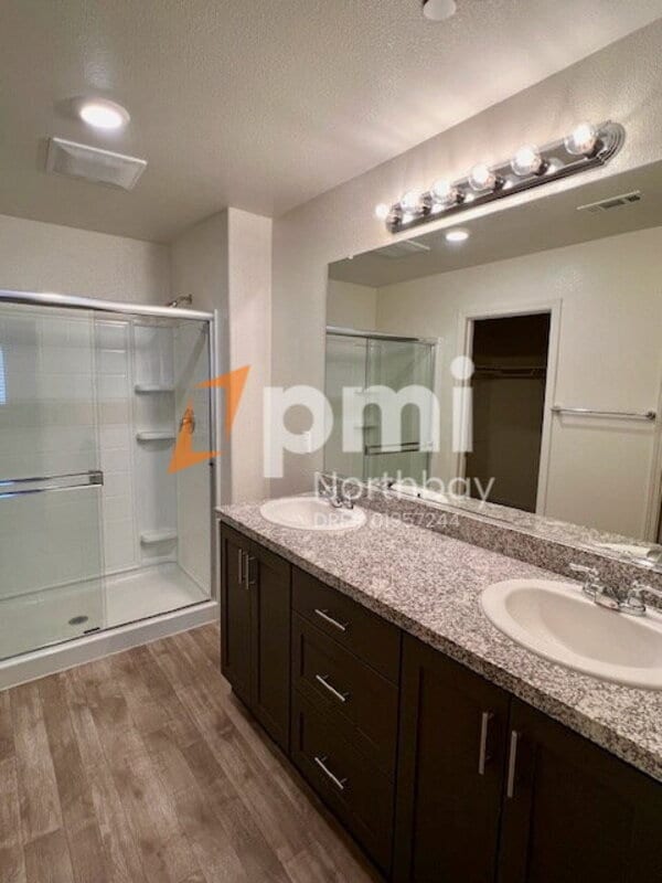 Building Photo - 1476 Descanso Ln