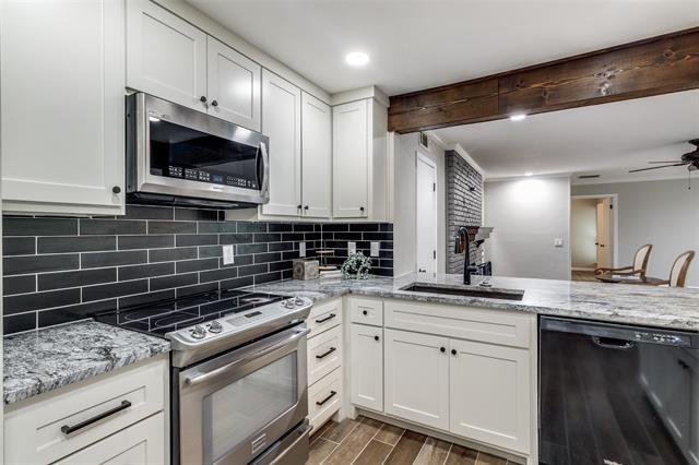 Building Photo - 7407 Wellcrest Dr