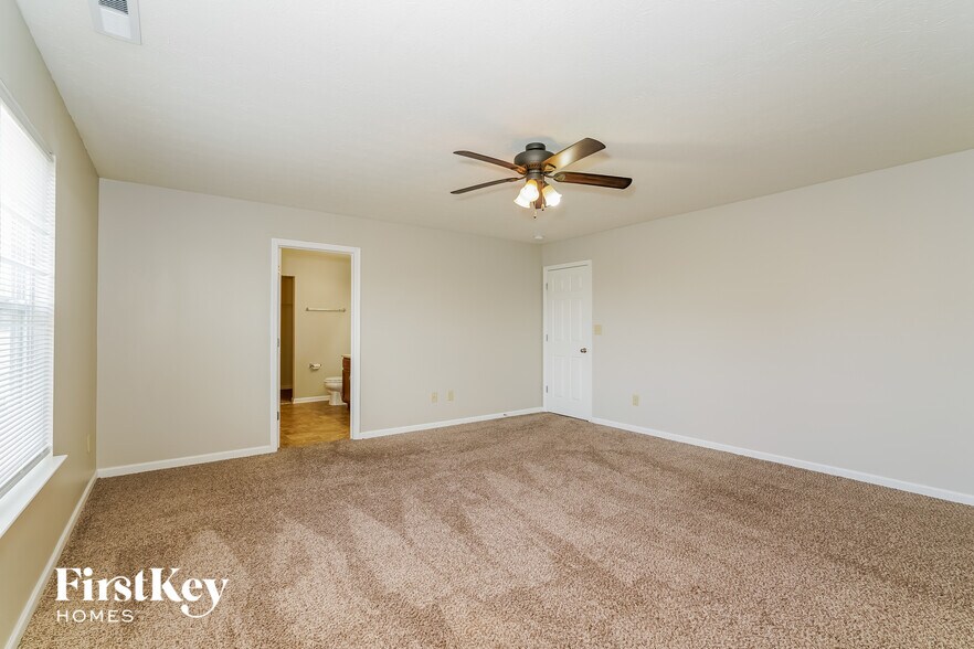 Building Photo - 881 Briarstone Dr