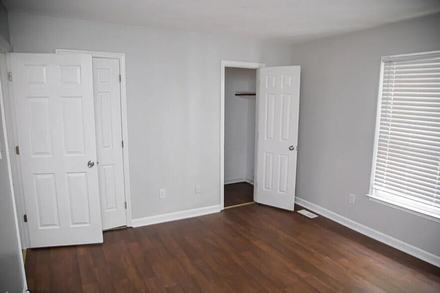 Building Photo - Room in Townhome on Bona Ct