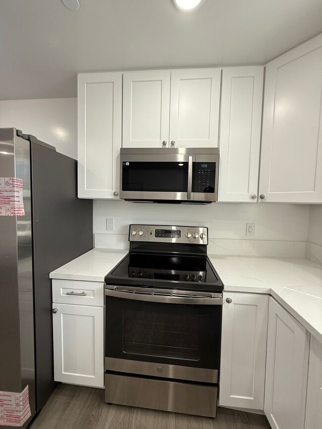 Building Photo - NE Newer Single Story Detached ADU on Cul-De-Sac Near Marian Hospital - All Basic Utilities Included