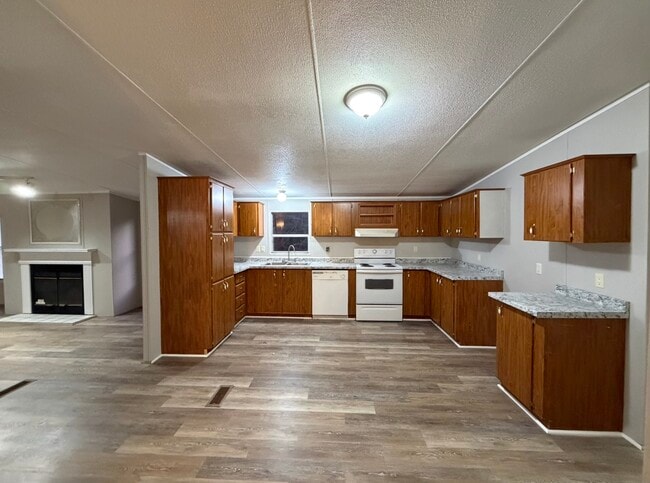 Building Photo - 1542 Jerusalem Rd