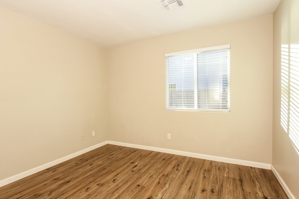 Building Photo - 884 S 242nd Dr