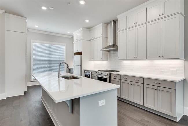 Building Photo - 308 Burgess Walk