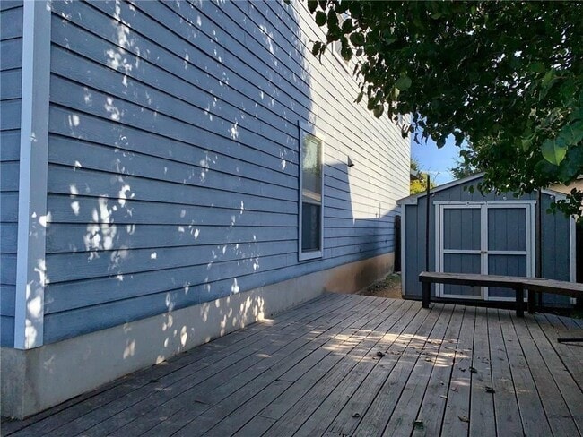 Building Photo - 10720 Sorghum Hill Cove