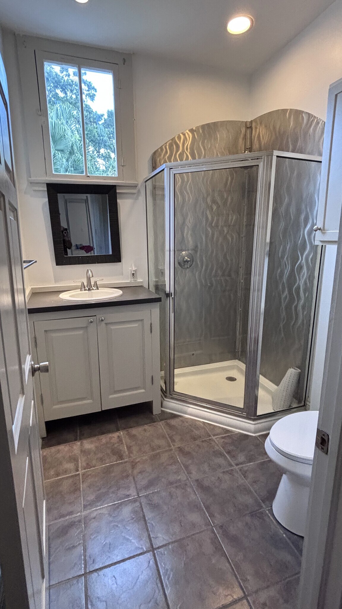 Building Photo - 4026 Chestnut St