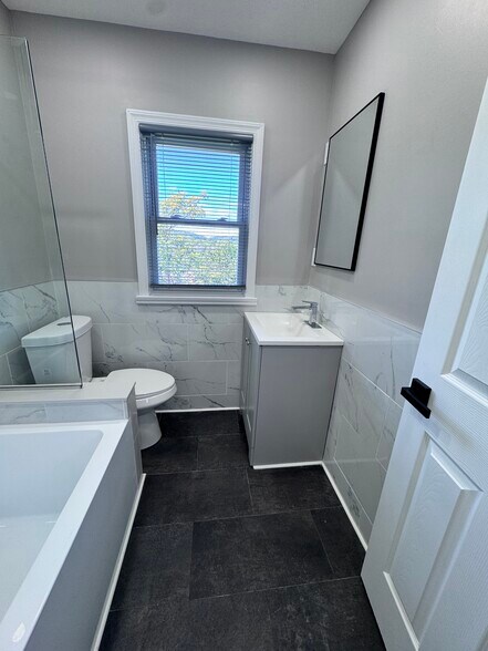 Bathroom - 857 Sherman Ave
