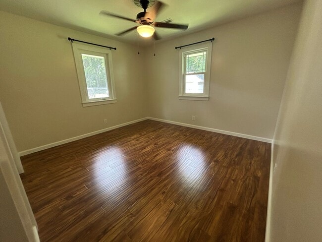 Building Photo - Ranch Style Home in Prime Location
