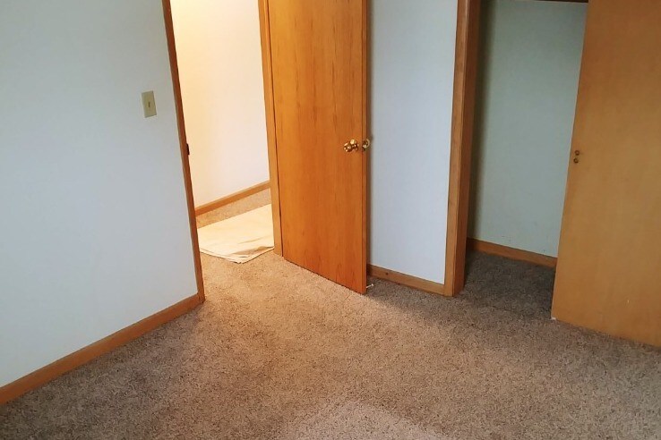 BEDROOM (1) - 3414 S 92nd St