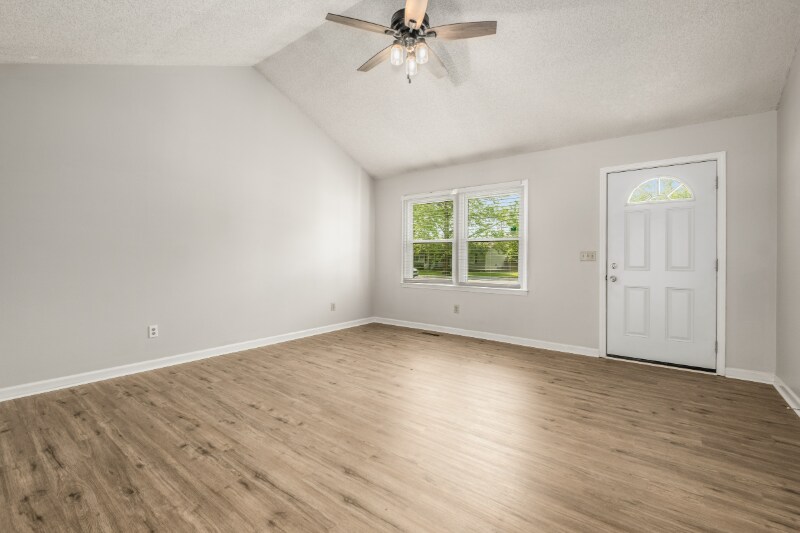 Building Photo - 2432 Laredo Ct
